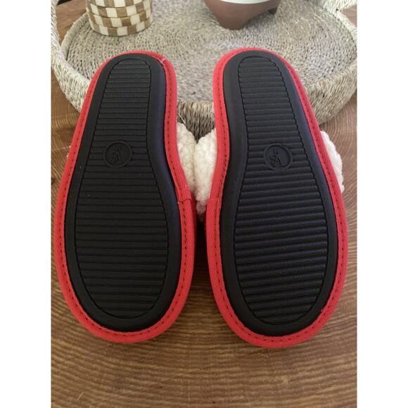 Victoria Secret Soft Red & White Fur Lined Slippers Heart & VS Logo Size M - Picture 2 of 2